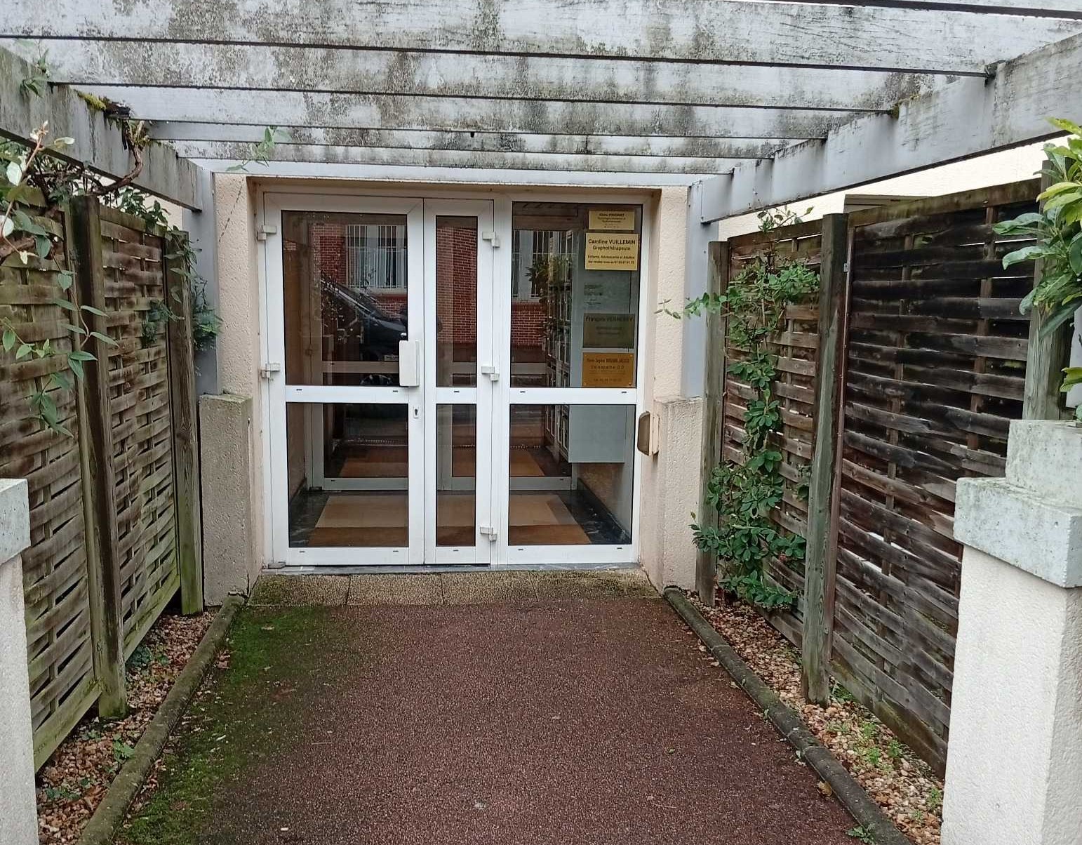 Entrée cabinet d'Orléans